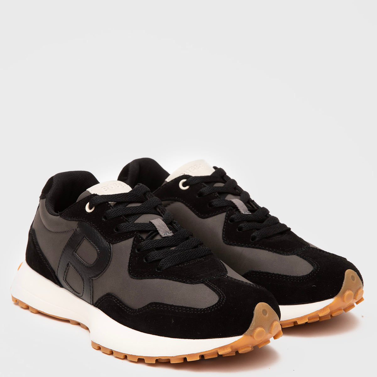 ICONIC SHOES
