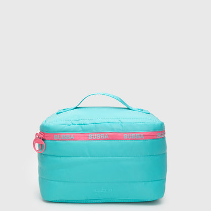 DAY ESSENTIALS TOILETRY BOX