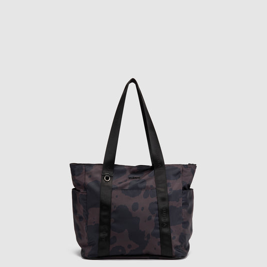 TOTE RIVET
